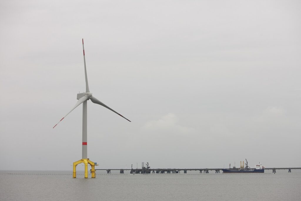 windmill 1340203 1280 Deep offshore Technology